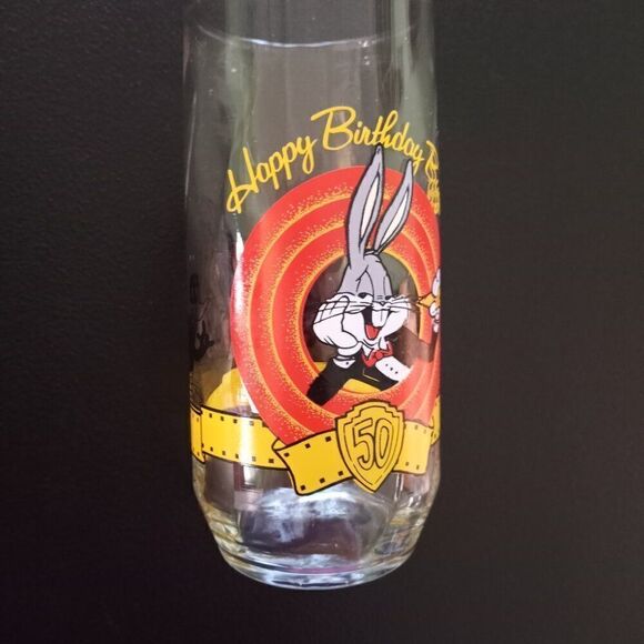 1990 Bugs Bunny Glass Happy Birthday 50th Anniversary Warner Bros Vintage 1990 - Picture 6 of 14